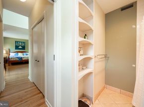 9 Avignon 9, Devon PA 19333