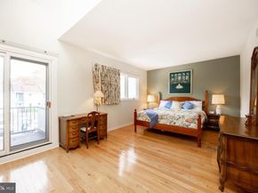 9 Avignon 9, Devon PA 19333