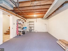 9 Avignon 9, Devon PA 19333