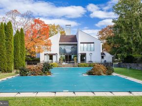 9 Avignon 9, Devon PA 19333