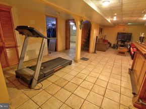 1336 Longshore Avenue, Philadelphia PA 19111