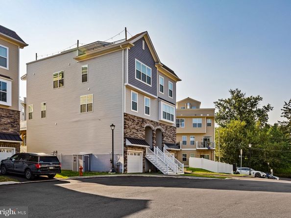 6707 Cinnaminson Court, Philadelphia PA 19128