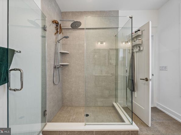 6707 Cinnaminson Court, Philadelphia PA 19128