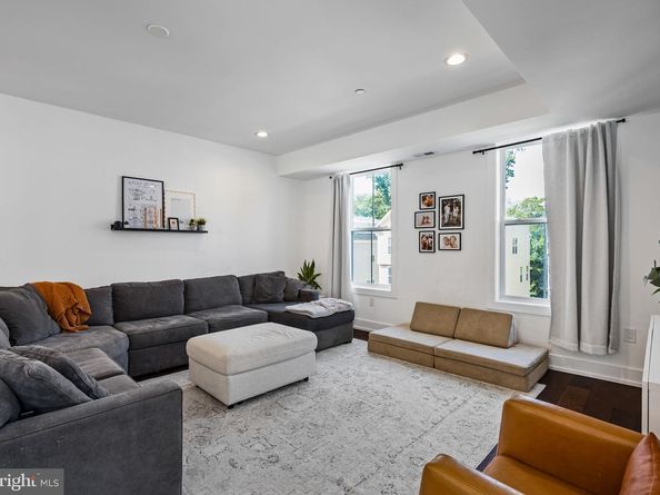 6707 Cinnaminson Court, Philadelphia PA 19128