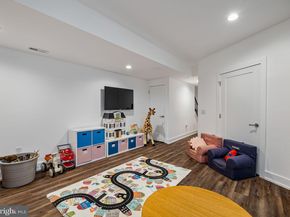 6707 Cinnaminson Court, Philadelphia PA 19128