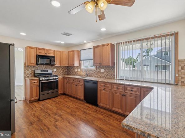 548 Cassingham Road, Fairless Hills PA 19030