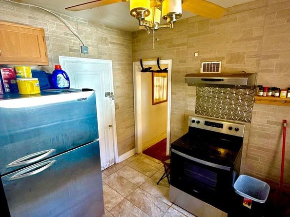 1208 44TH Place SE, Washington DC 20019