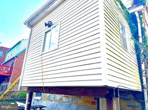 1208 44TH Place SE, Washington DC 20019