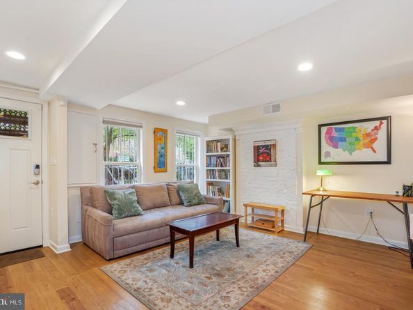 1809 12TH Street NW, Washington DC 20009