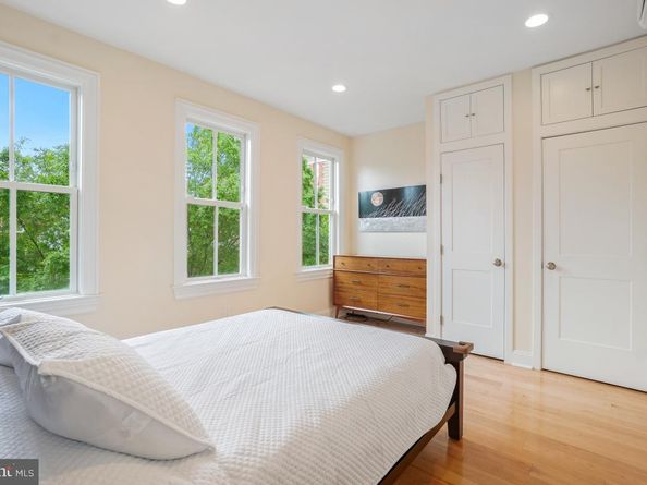 1809 12TH Street NW, Washington DC 20009