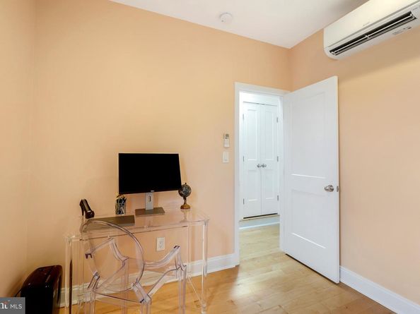 1809 12TH Street NW, Washington DC 20009