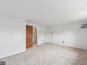 28 Rust Hill Road, Levittown PA 19056