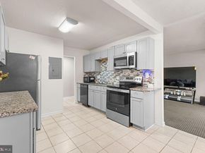 615 Center Street T4, Herndon VA 20170