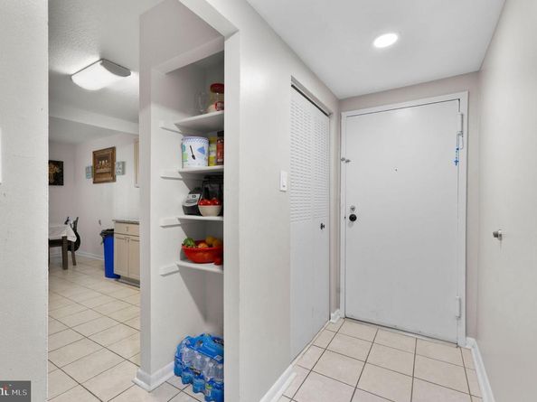 615 Center Street T4, Herndon VA 20170