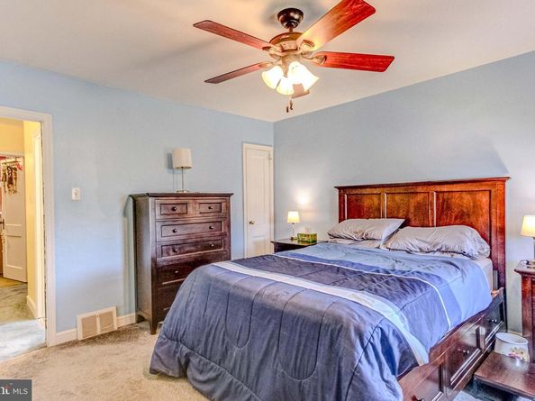 6525 Walker Street, Philadelphia PA 19135