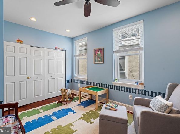 215 Christian Street, Philadelphia PA 19147