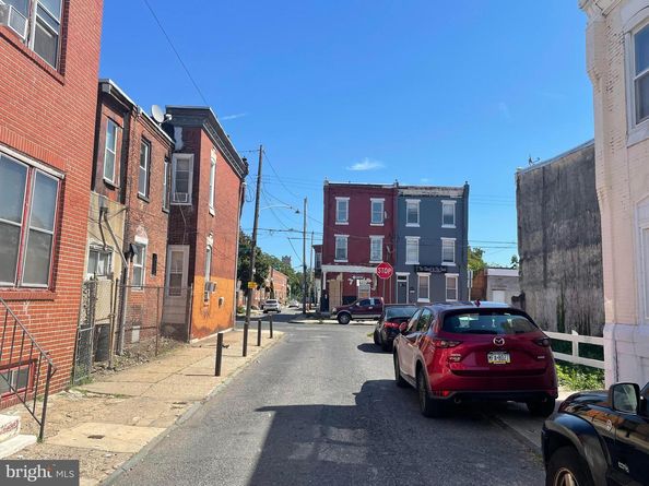 2711 W Oakdale Street, Philadelphia PA 19132