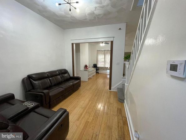 2711 W Oakdale Street, Philadelphia PA 19132