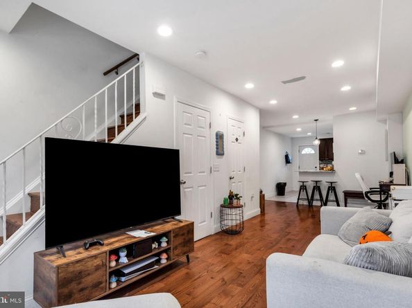 1833 E Albert Street, Philadelphia PA 19125