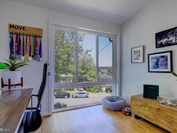 5208 10TH Place S, Arlington VA 22204