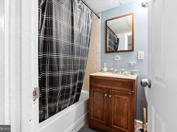 5201 Euclid Street, Philadelphia PA 19131