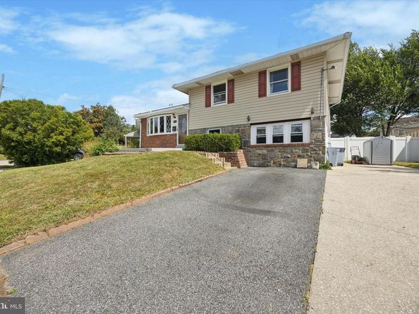 1108 Wynnbrook Road, Secane PA 19018