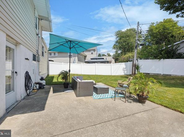 1108 Wynnbrook Road, Secane PA 19018
