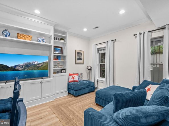 1232 I Street NE 1, Washington DC 20002