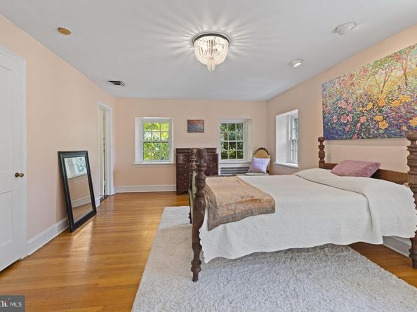 3215 W Coulter Street, Philadelphia PA 19129