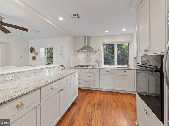 3215 W Coulter Street, Philadelphia PA 19129