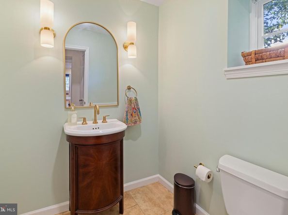 3215 W Coulter Street, Philadelphia PA 19129