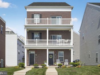 120 Dock Street