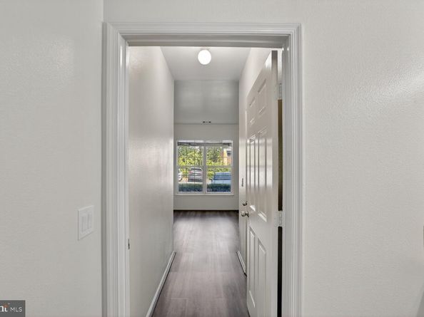 3021 Nicosh Circle 1108, Falls Church VA 22042