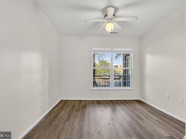 3021 Nicosh Circle 1108, Falls Church VA 22042