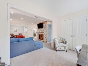 7740 Willow Point Drive 7740, Falls Church VA 22042