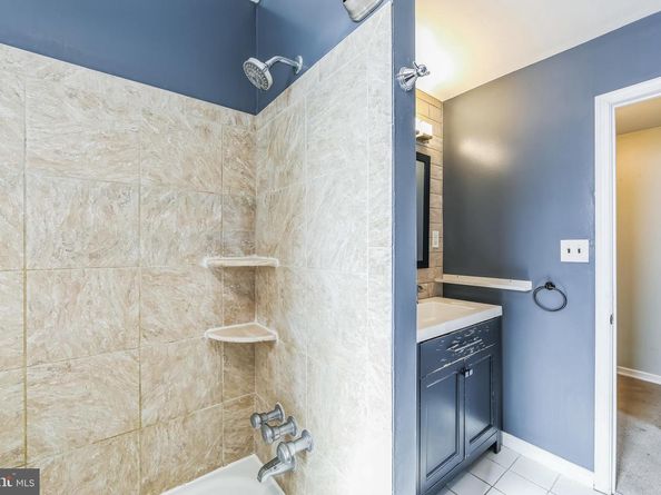 454 W 6TH Avenue, Conshohocken PA 19428