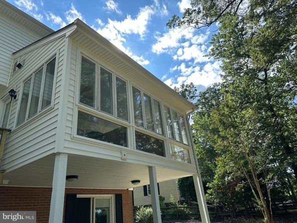 9802 Clyde Court, Vienna VA 22181