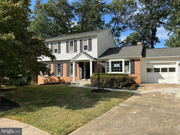 9802 Clyde Court, Vienna VA 22181