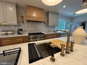 9802 Clyde Court, Vienna VA 22181