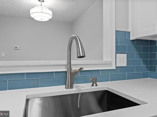2245 Hunters Run Drive, Reston VA 20191