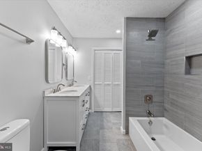 2245 Hunters Run Drive, Reston VA 20191