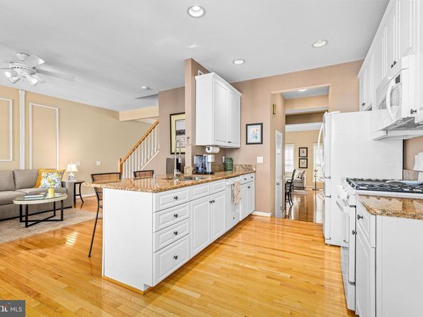 2406 Gretter Place, Alexandria VA 22311
