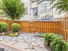 2406 Gretter Place, Alexandria VA 22311