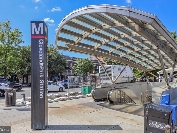 3883 Connecticut Avenue NW 506, Washington DC 20008