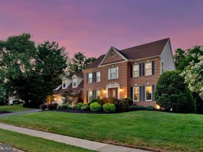678 Old Hunt Way, Herndon VA 20170