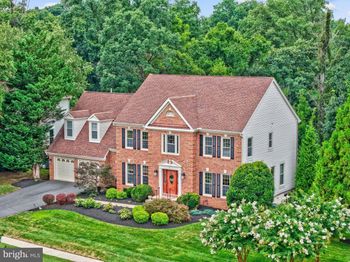 678 Old Hunt Way