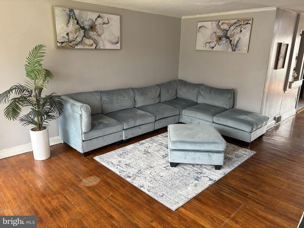 7661 Overbrook Avenue, Philadelphia PA 19151
