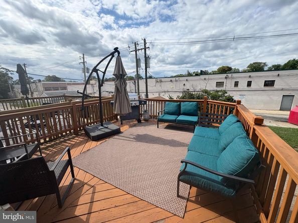 7661 Overbrook Avenue, Philadelphia PA 19151