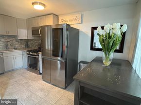 7661 Overbrook Avenue, Philadelphia PA 19151