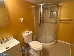 7661 Overbrook Avenue, Philadelphia PA 19151